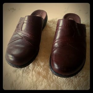 Sz 6.5 Clarks Bendables